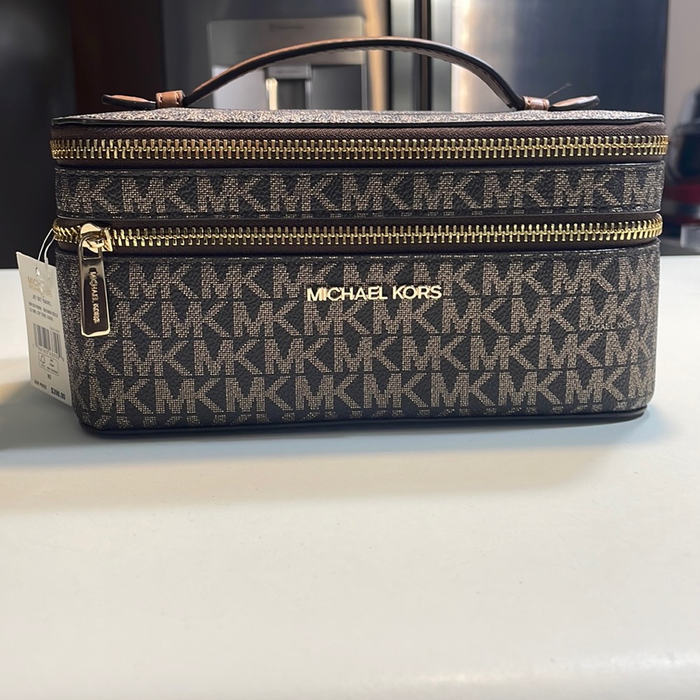 Michael Kors makeup case